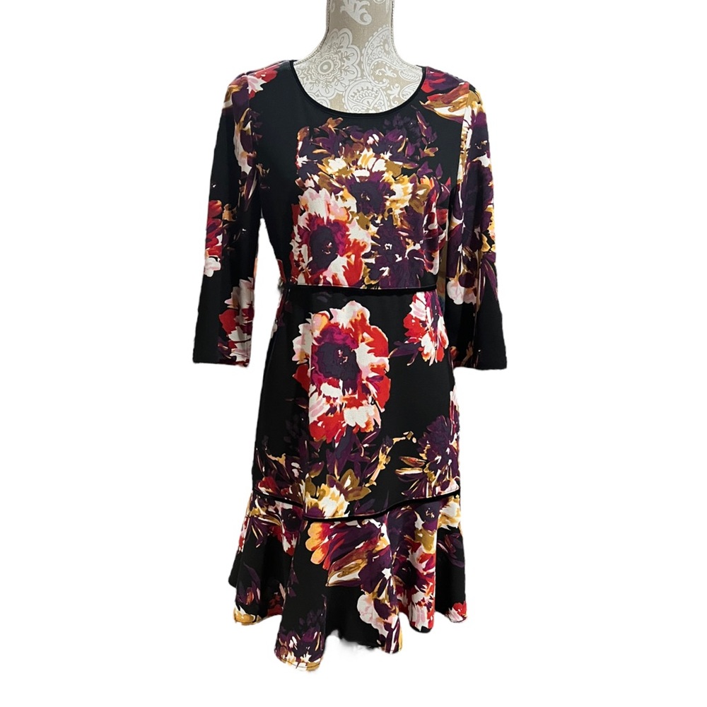 Beautiful Black Floral Fit & Flare Dress Size 4